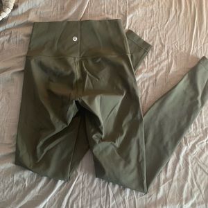 Lululemon wonderunders